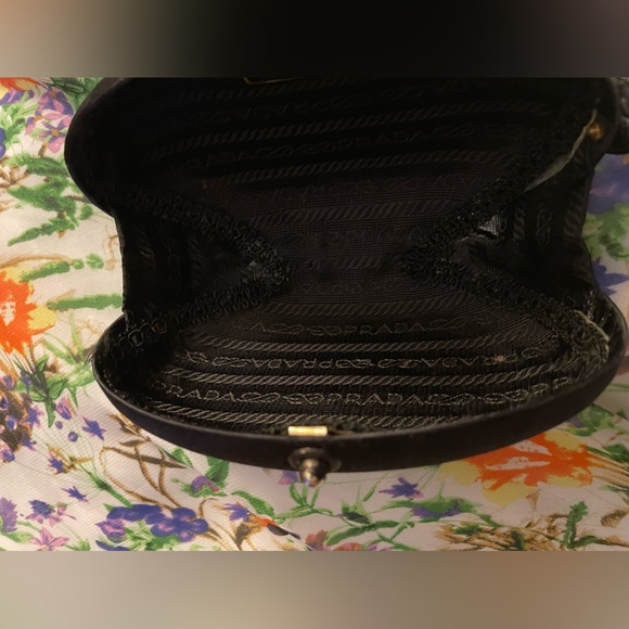 Prada night satin clutch with tassels - Picture 5 of 8